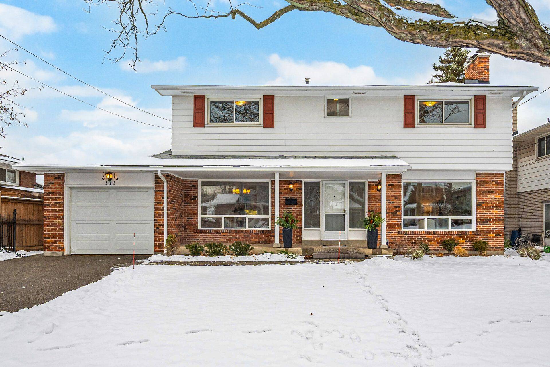 Hamilton, ON L8T 1P4,171 Sherwood Rise