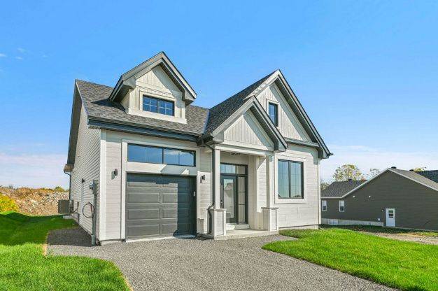 Champlain, ON K0B 1R0,9 Arber ST