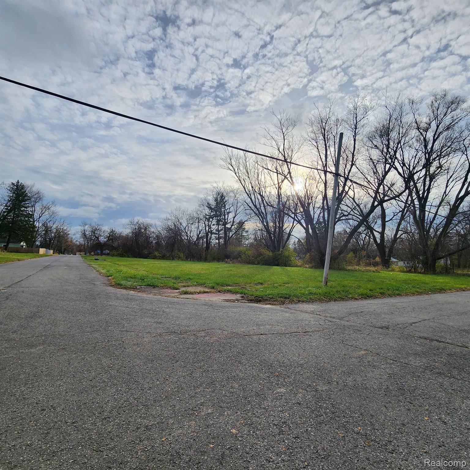 Detroit, MI 48219,19719 VAUGHAN ST