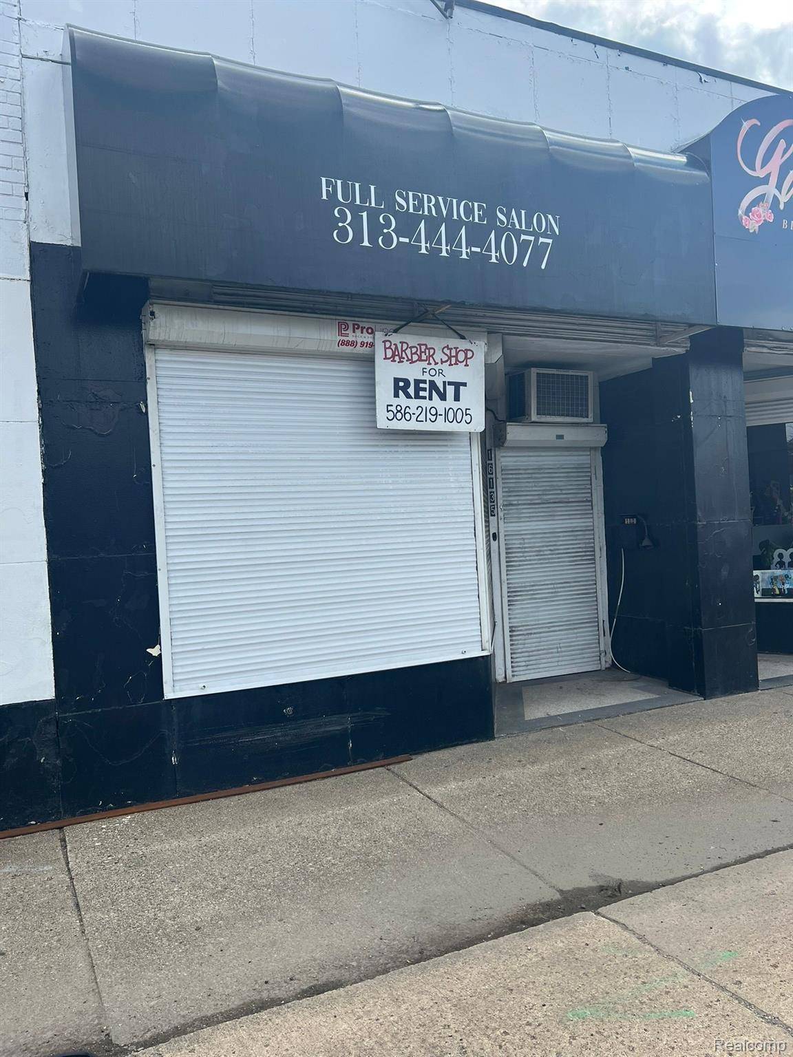 Detroit, MI 48235,16135 W MCNICHOLS RD