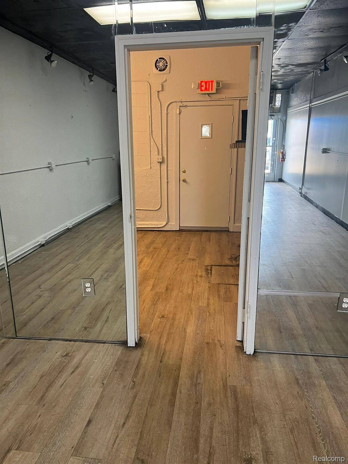 Detroit, MI 48235,16135 W MCNICHOLS RD