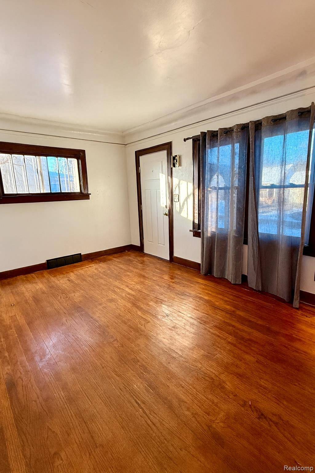 Flint, MI 48507,630 Buckingham Ave