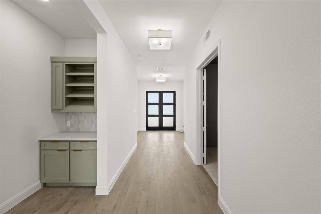 Fort Worth, TX 76008,1608 Rolling Oaks Drive