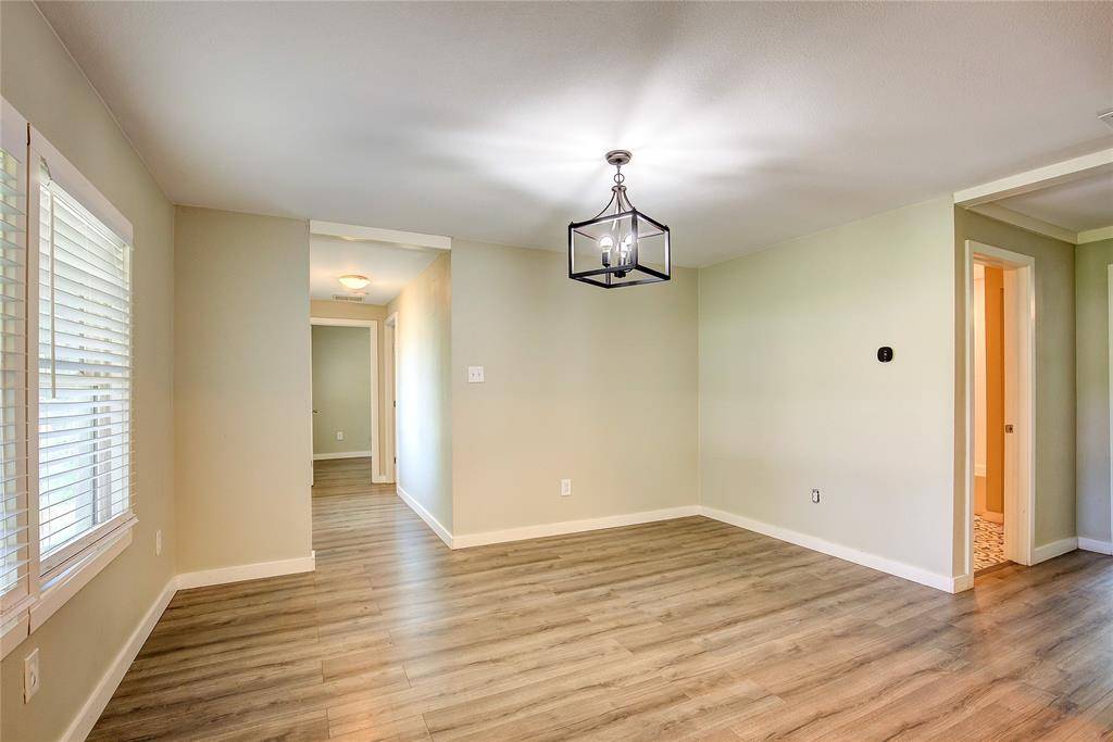 Bonham, TX 75418,911 S 4th Street