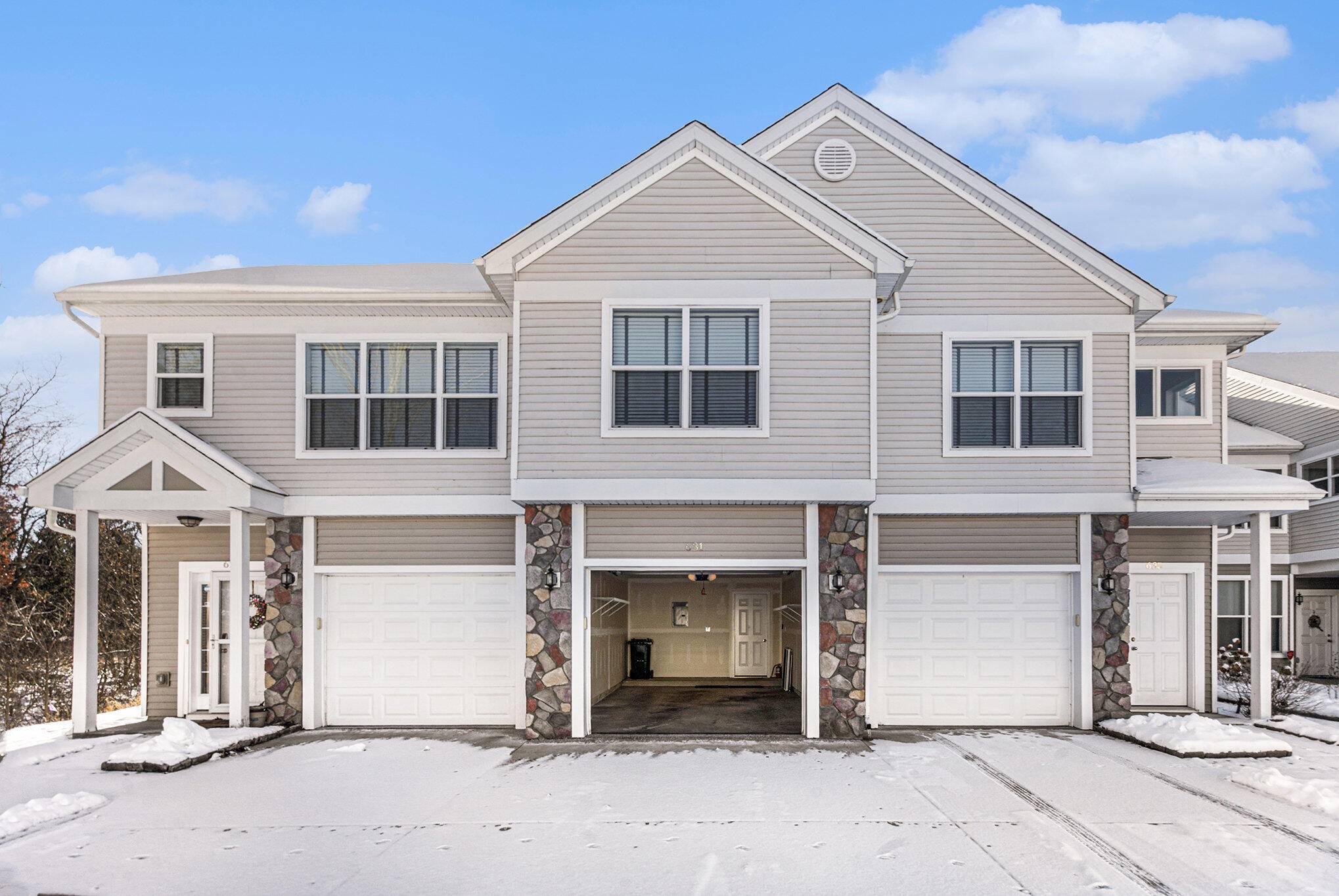 Chelsea, MI 48118,631 Pebblestone LN