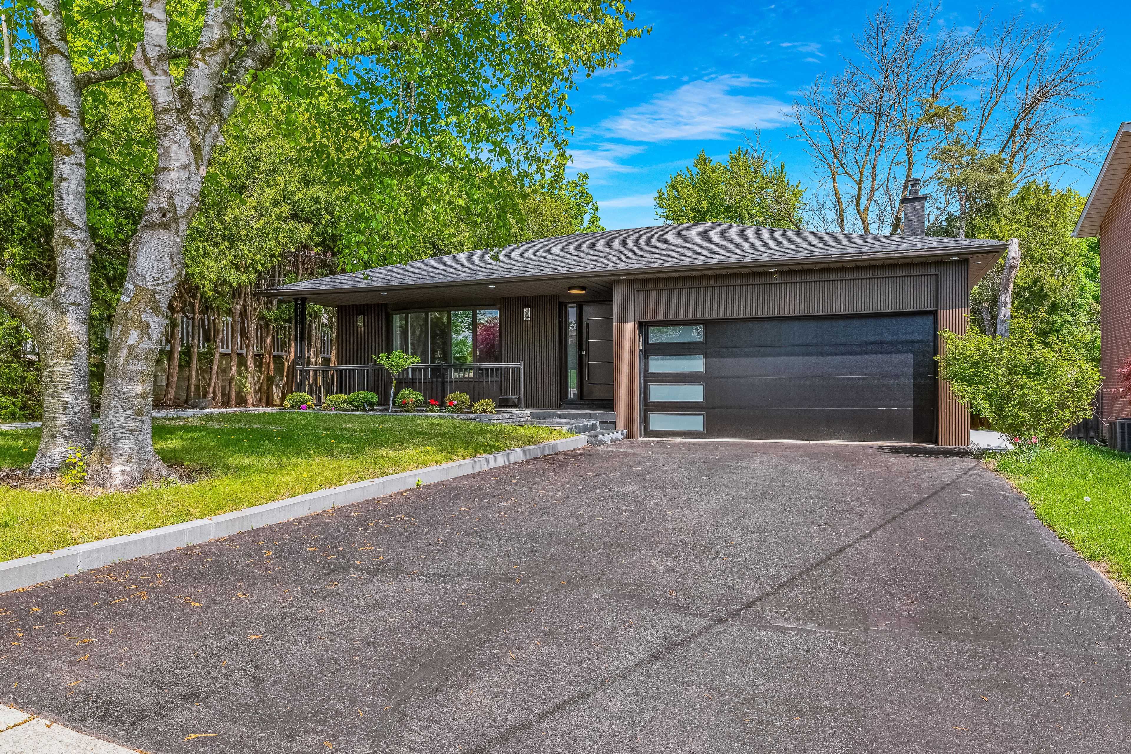 Toronto C15, ON M2K 2K7,30 Snowcrest AVE