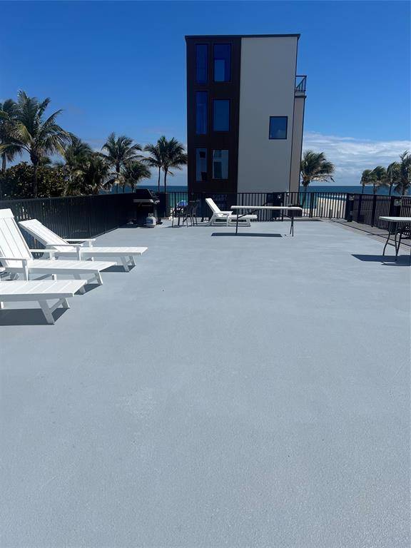 Hollywood, FL 33019,321 WILSON ST #204A