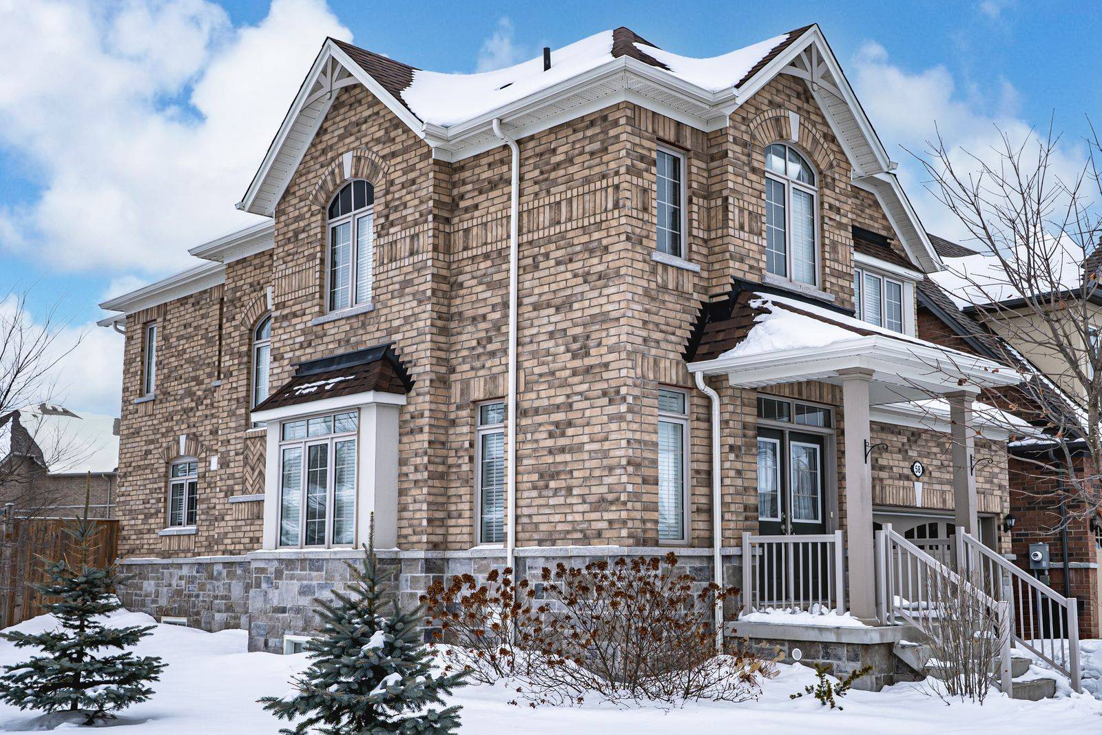 Springwater, ON L9X 0S7,58 Oliver's Mill RD #Upper