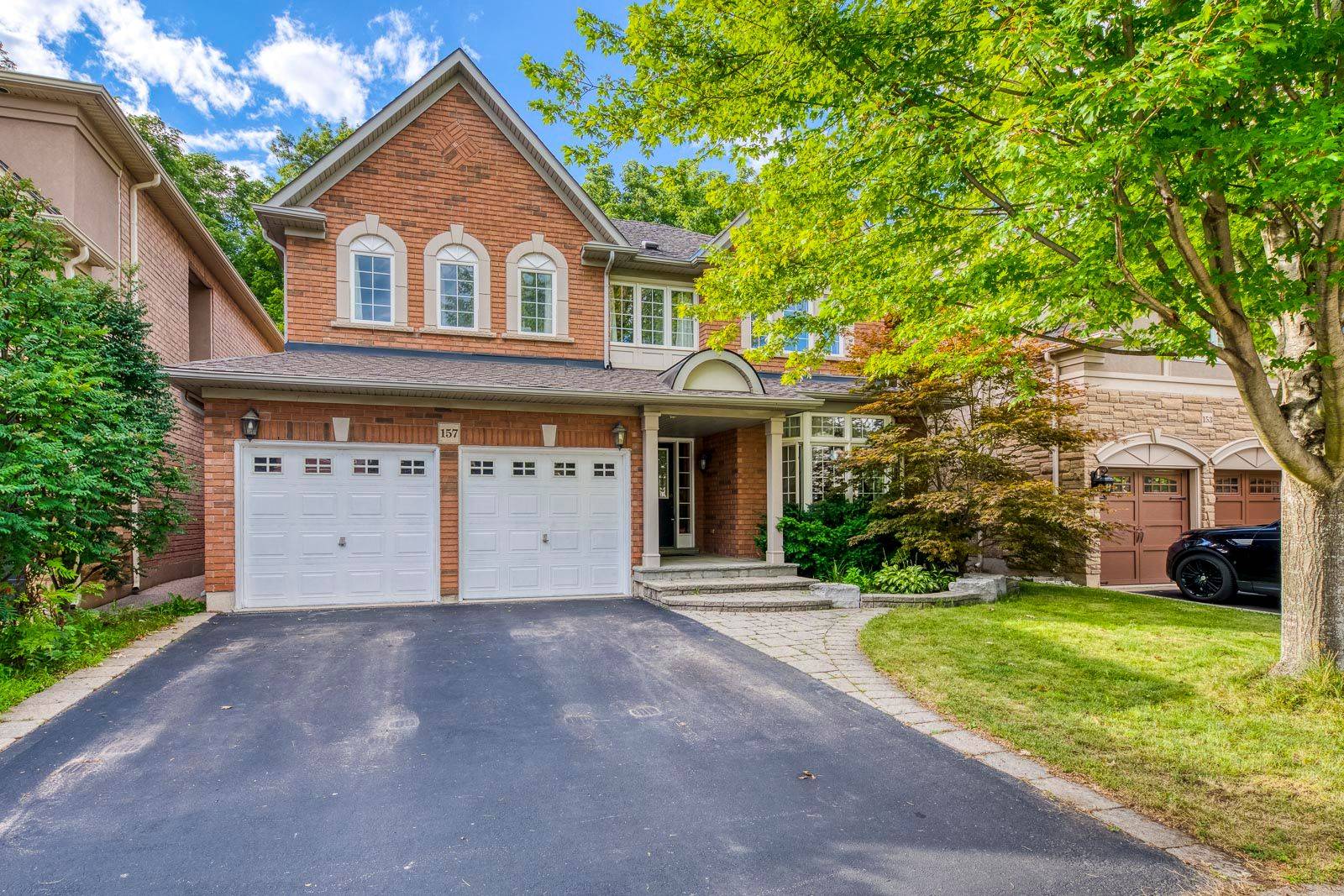 Oakville, ON L6L 6T3,157 Creek Path AVE
