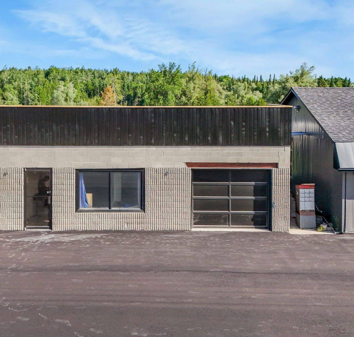 Mulmur, ON L9V 0N7,506195 Highway 89 N/A #2