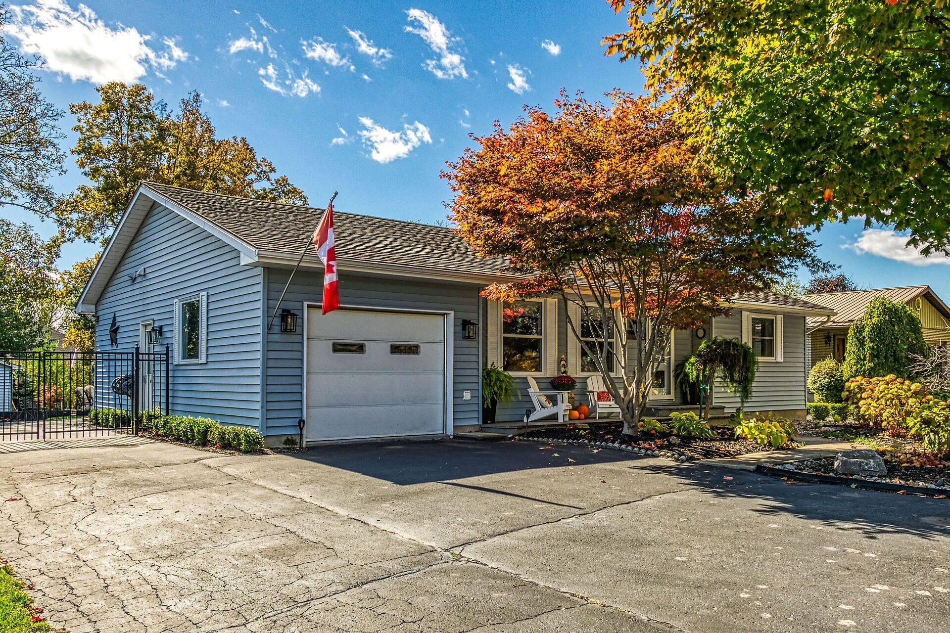 Norfolk, ON N0A 1N1,92 Dover Mills RD