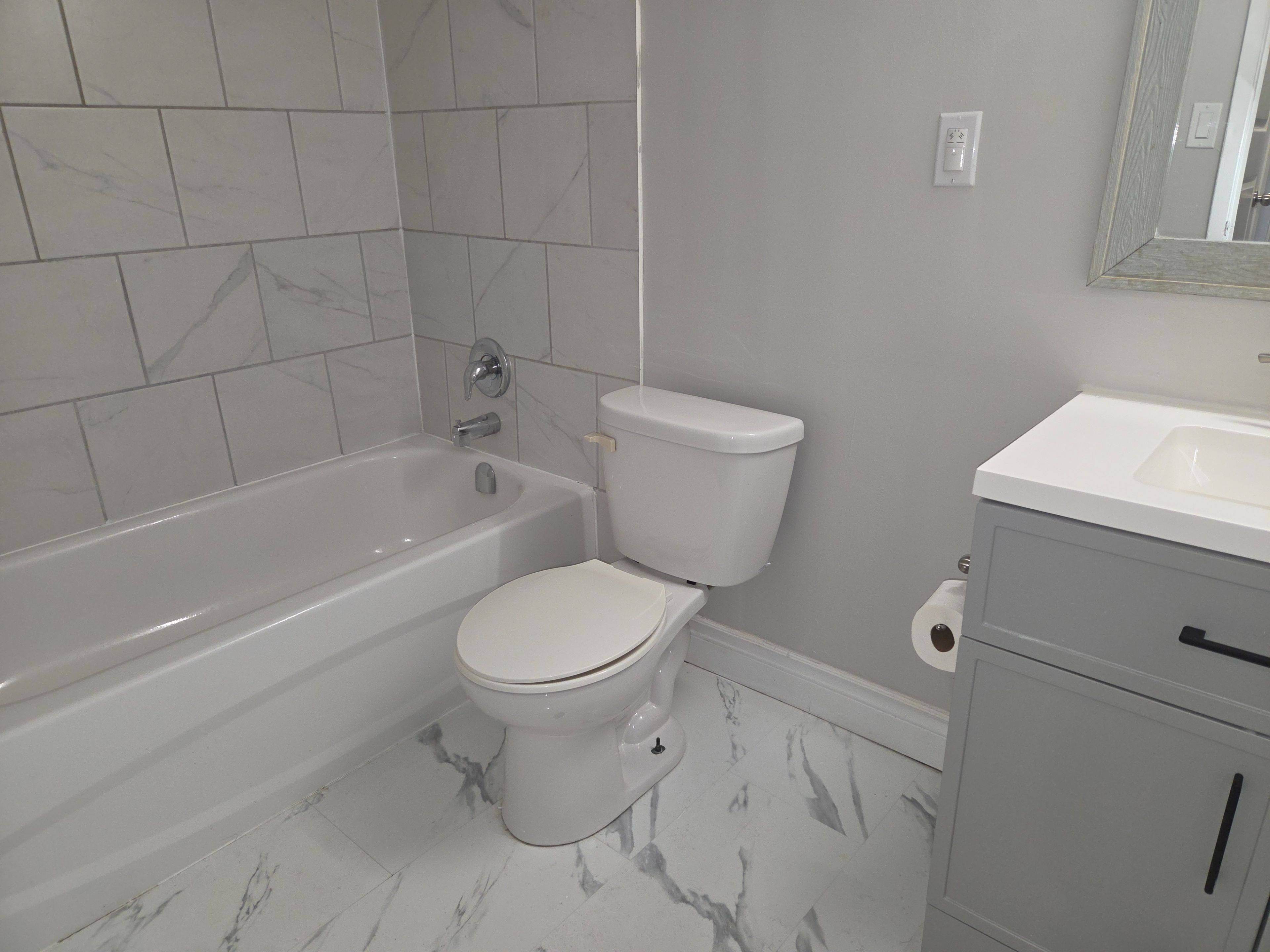 Niagara Falls, ON L2G 6X8,8800 Willoughby DR #211