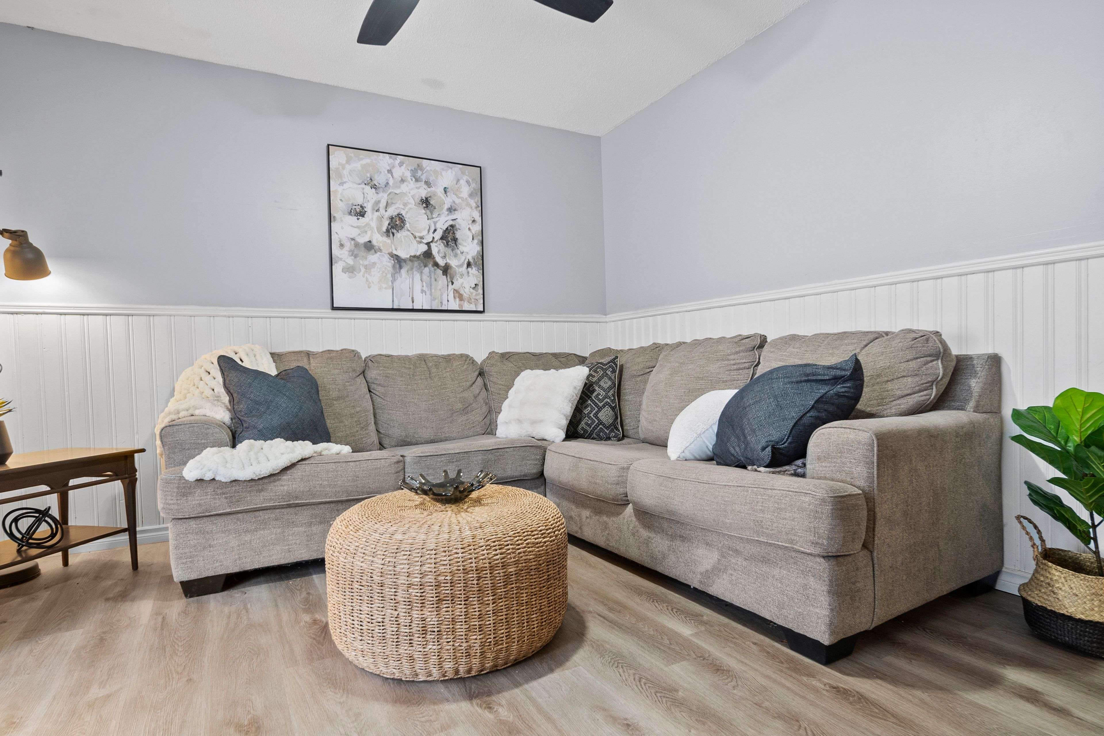 Loyalist, ON K7N 1X1,66 Nicholson CRES