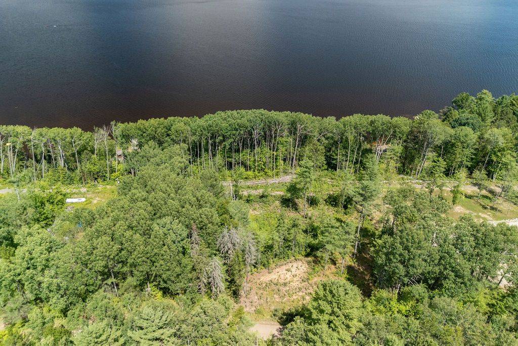 Deep River, ON K0J 1P0,00 McAnulty RD