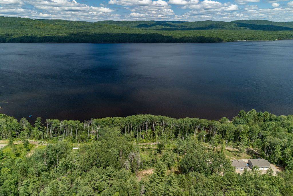 Deep River, ON K0J 1P0,00 McAnulty RD