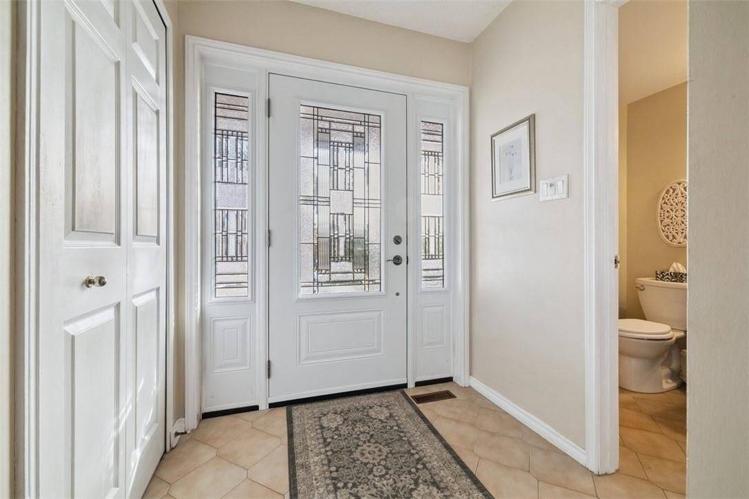 Hamilton, ON L9A 5C3,10 Finch PL