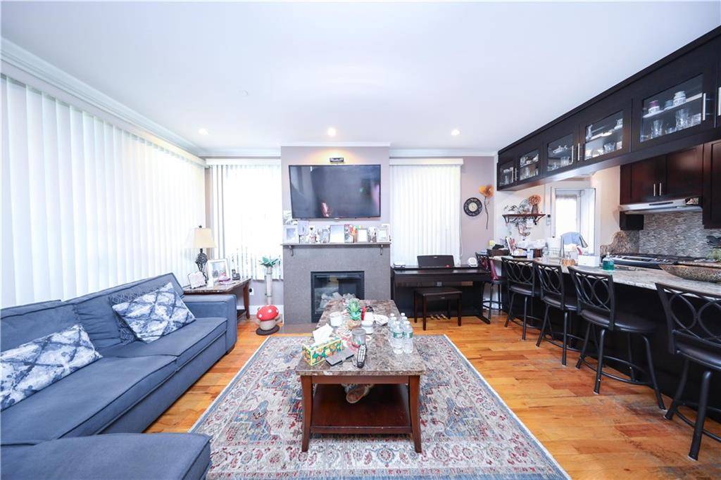 Brooklyn, NY 11228,8785 14th AVE #1B