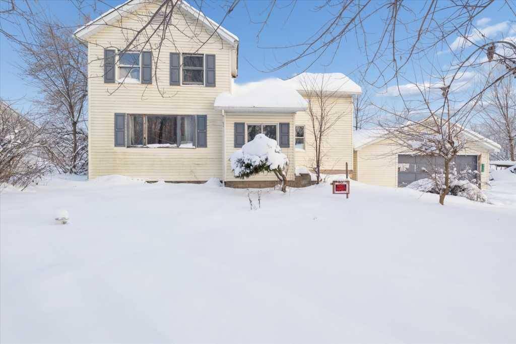 Cassopolis, MI 49031,27064 White ST