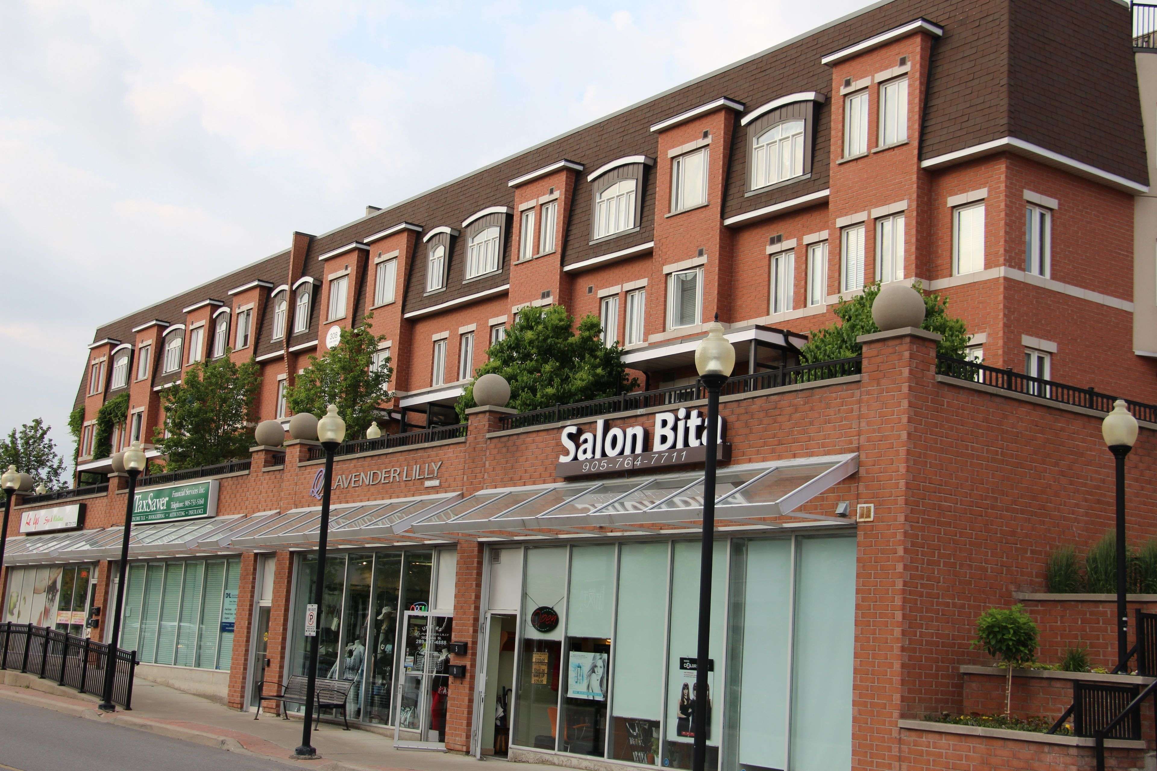 Markham, ON L3T 0A7,308 John ST #205