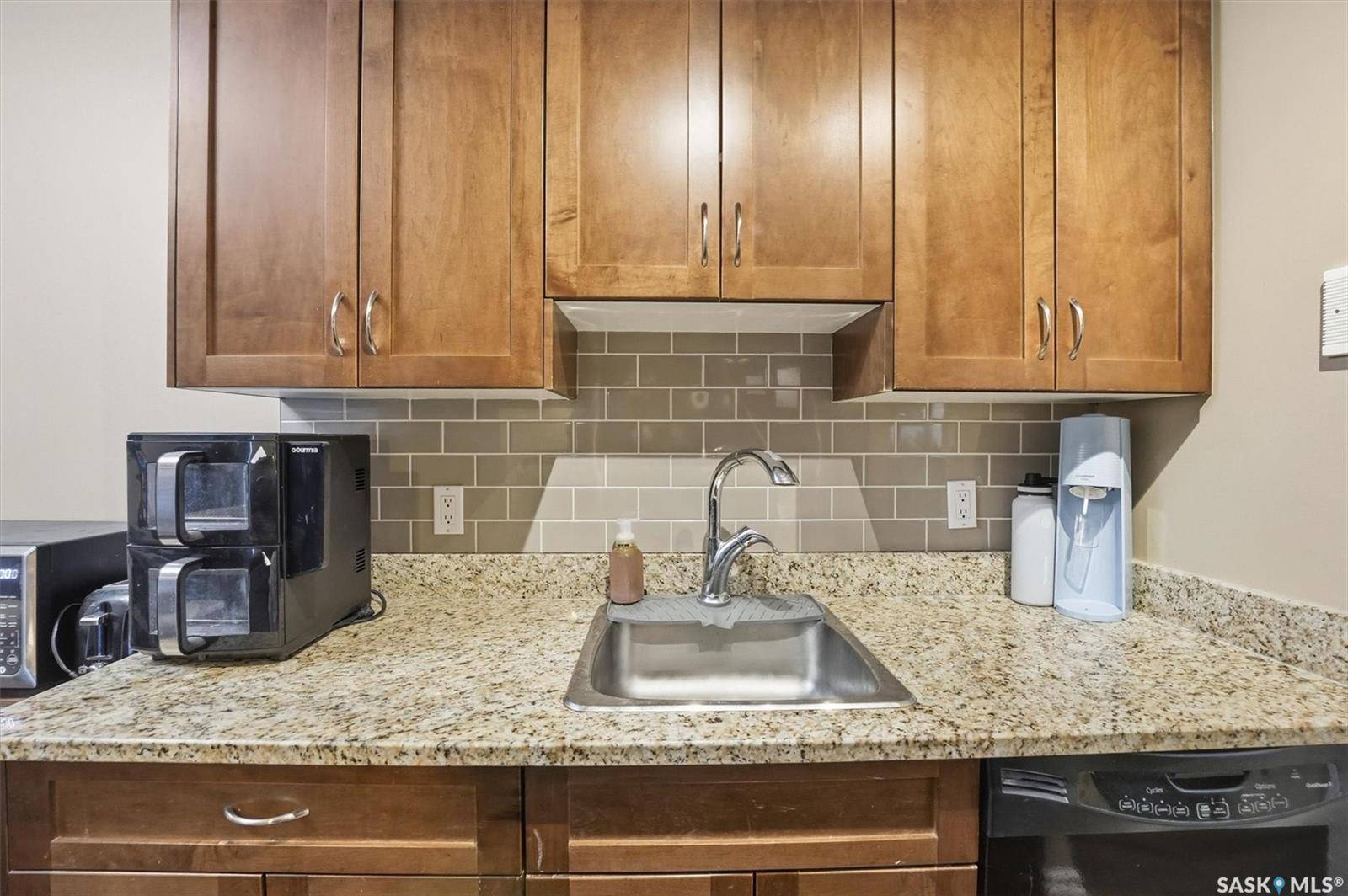 Saskatoon, SK S7K 4X1,250 Pinehouse PLACE #205