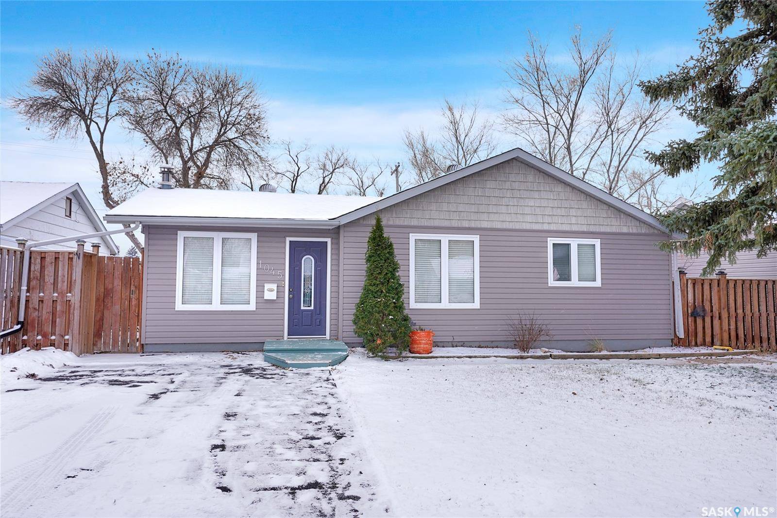 Moose Jaw, SK S6H 2Z4,1045 Brown STREET