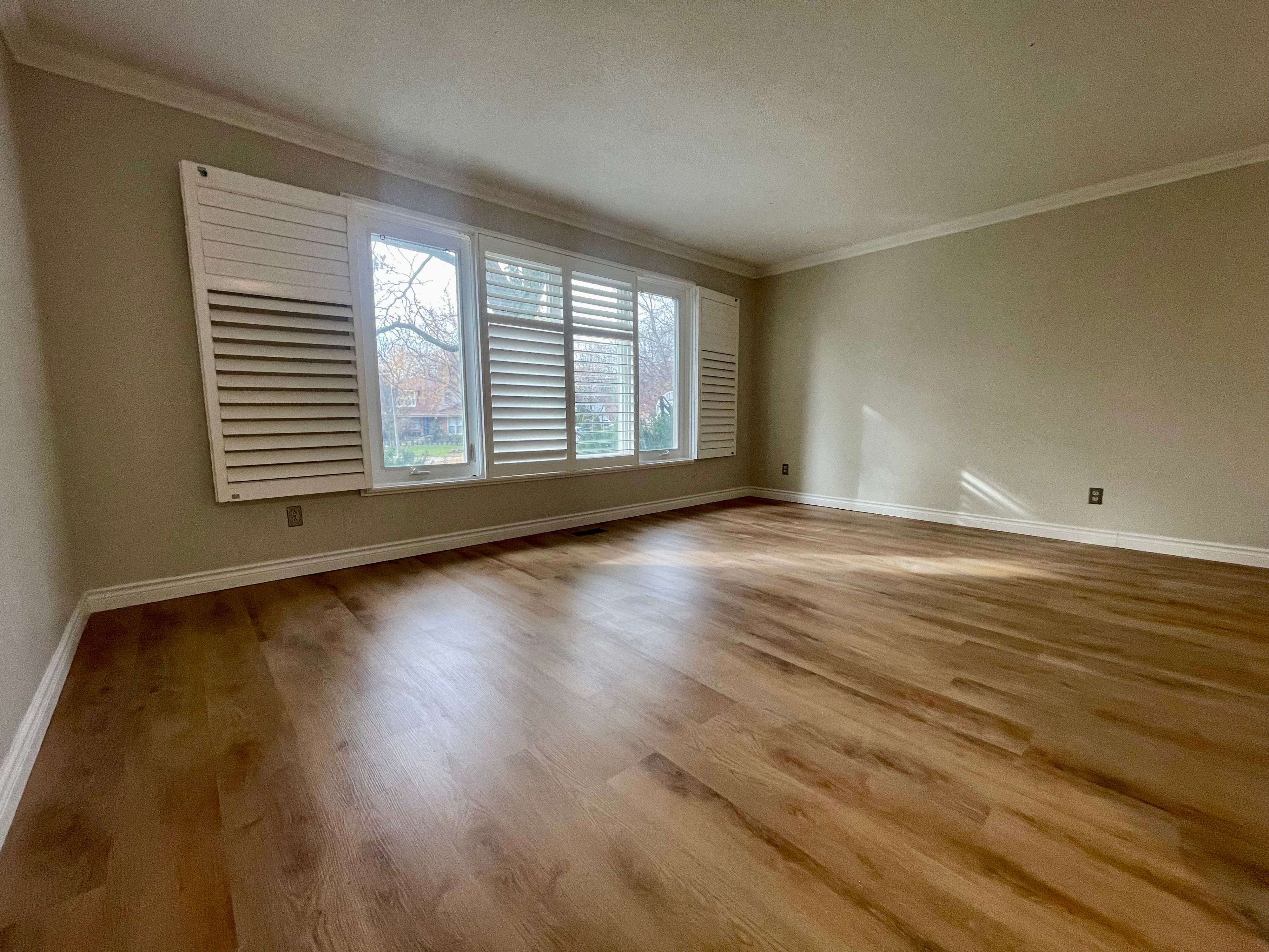 Oakville, ON L6J 5L2,2149 Constance DR