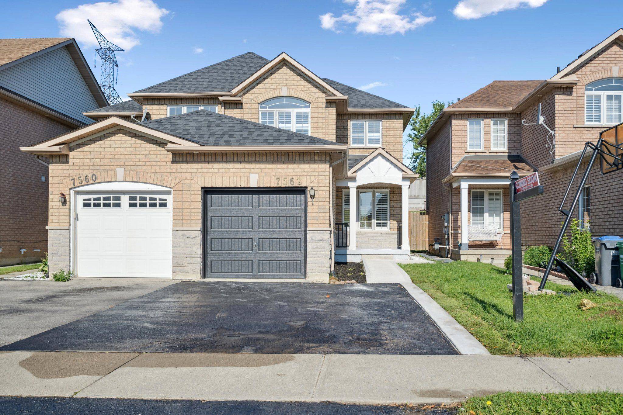 Mississauga, ON L5N 8A9,7562 Black Walnut TRL