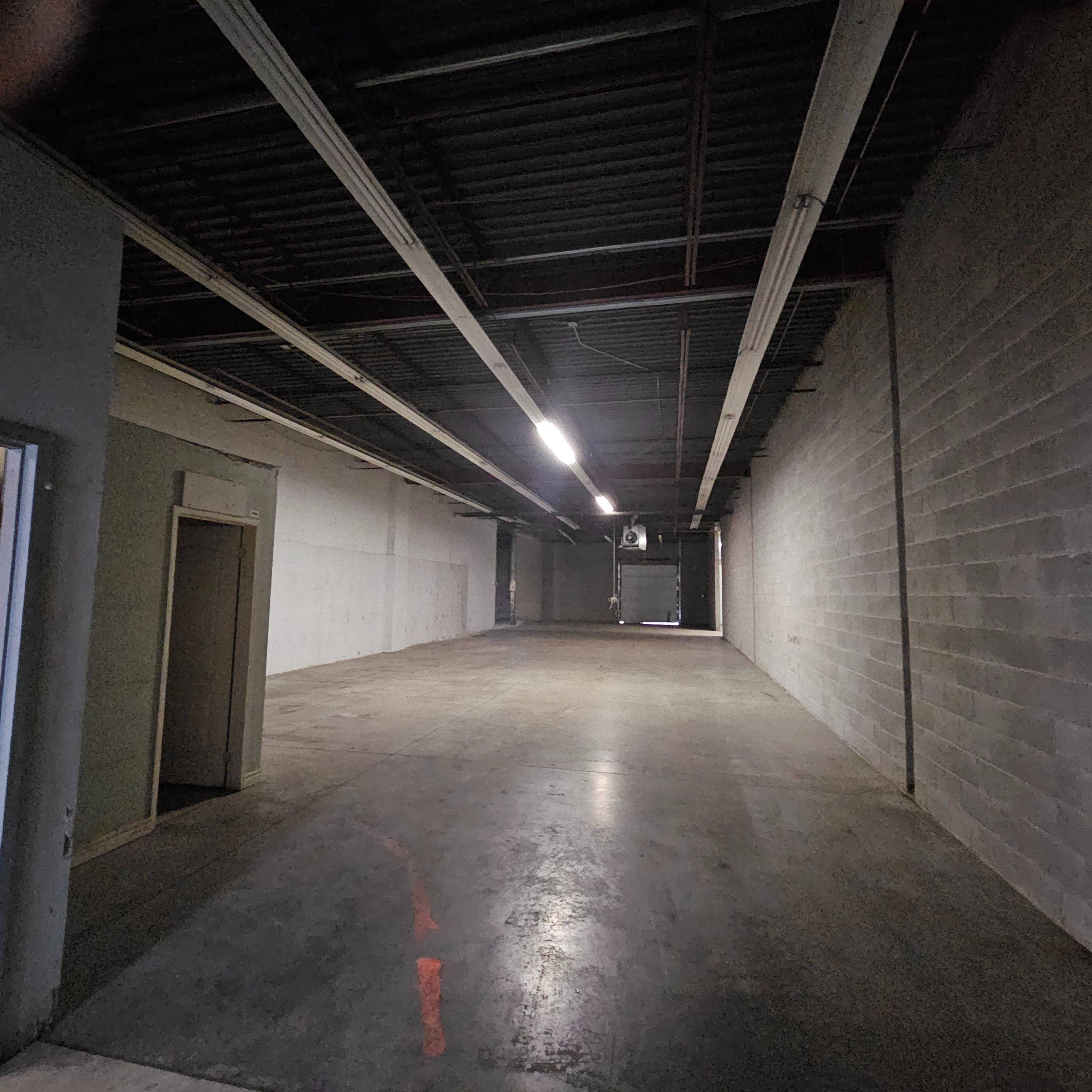 Mississauga, ON L4W 1K8,1270 Eglinton AVE E #A