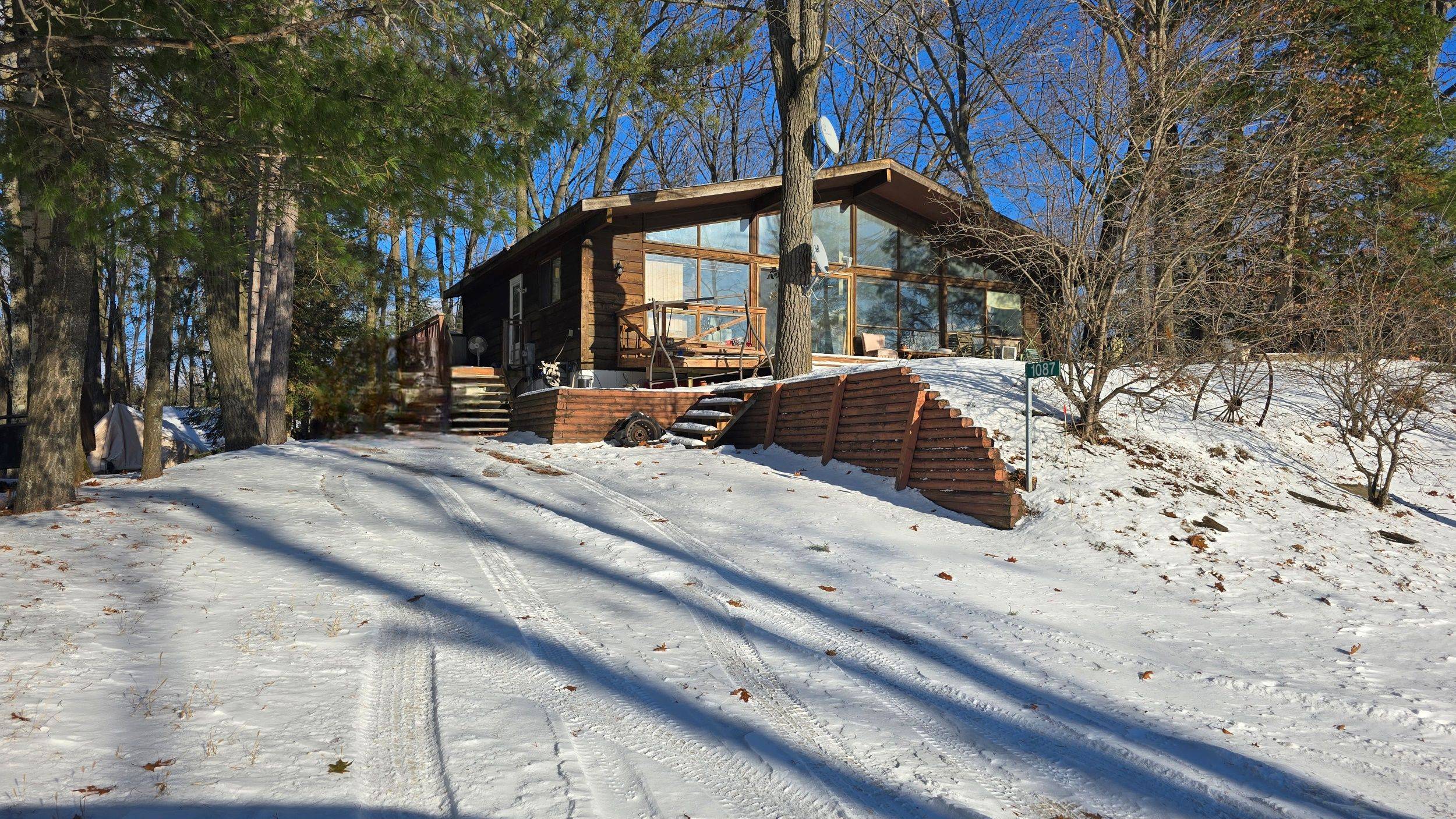 Constance Bay - Dunrobin - Kilmaurs - Woodlawn, ON K0A 3M0,1087 Bayview DR