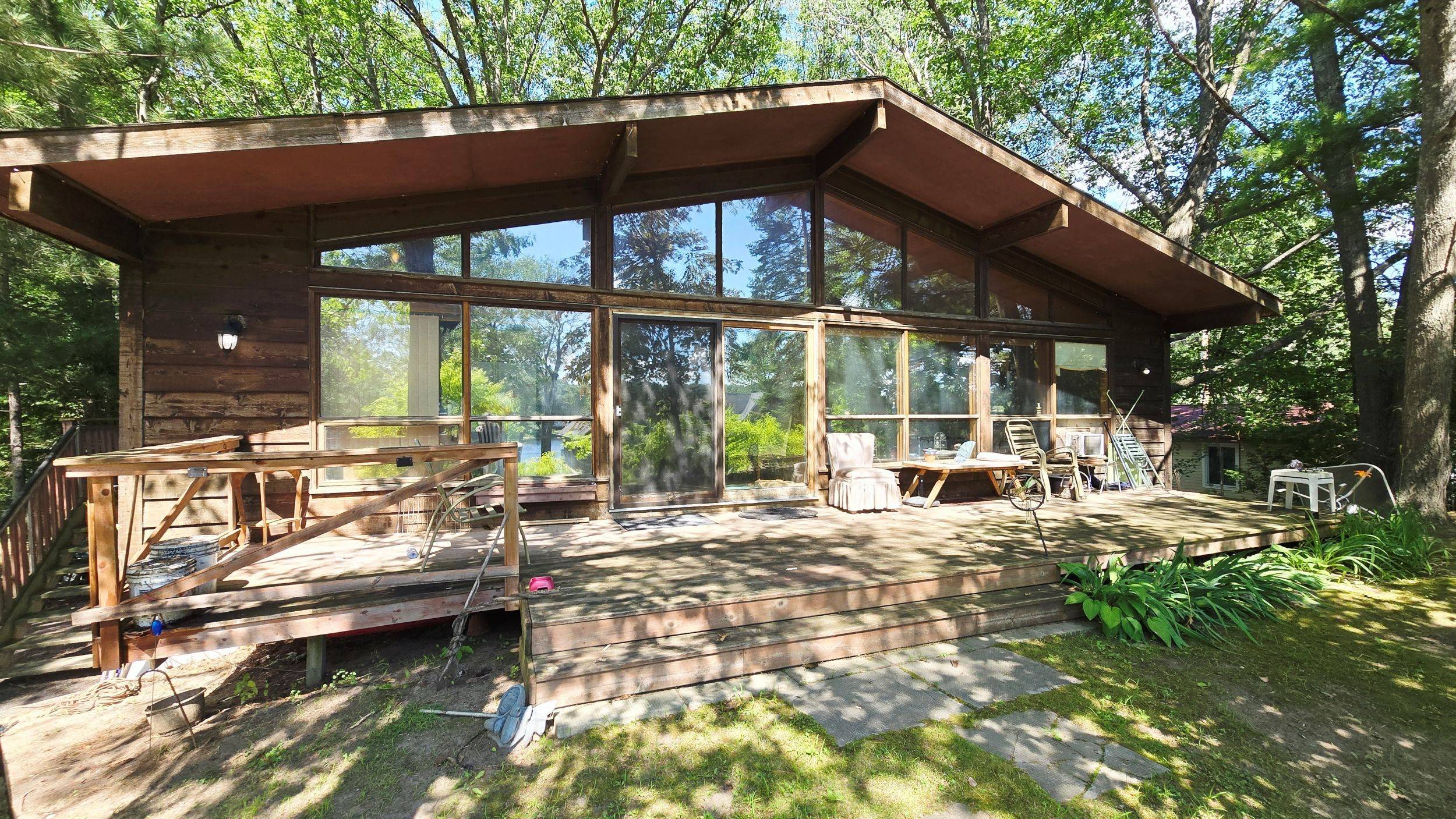 Constance Bay - Dunrobin - Kilmaurs - Woodlawn, ON K0A 3M0,1087 Bayview DR