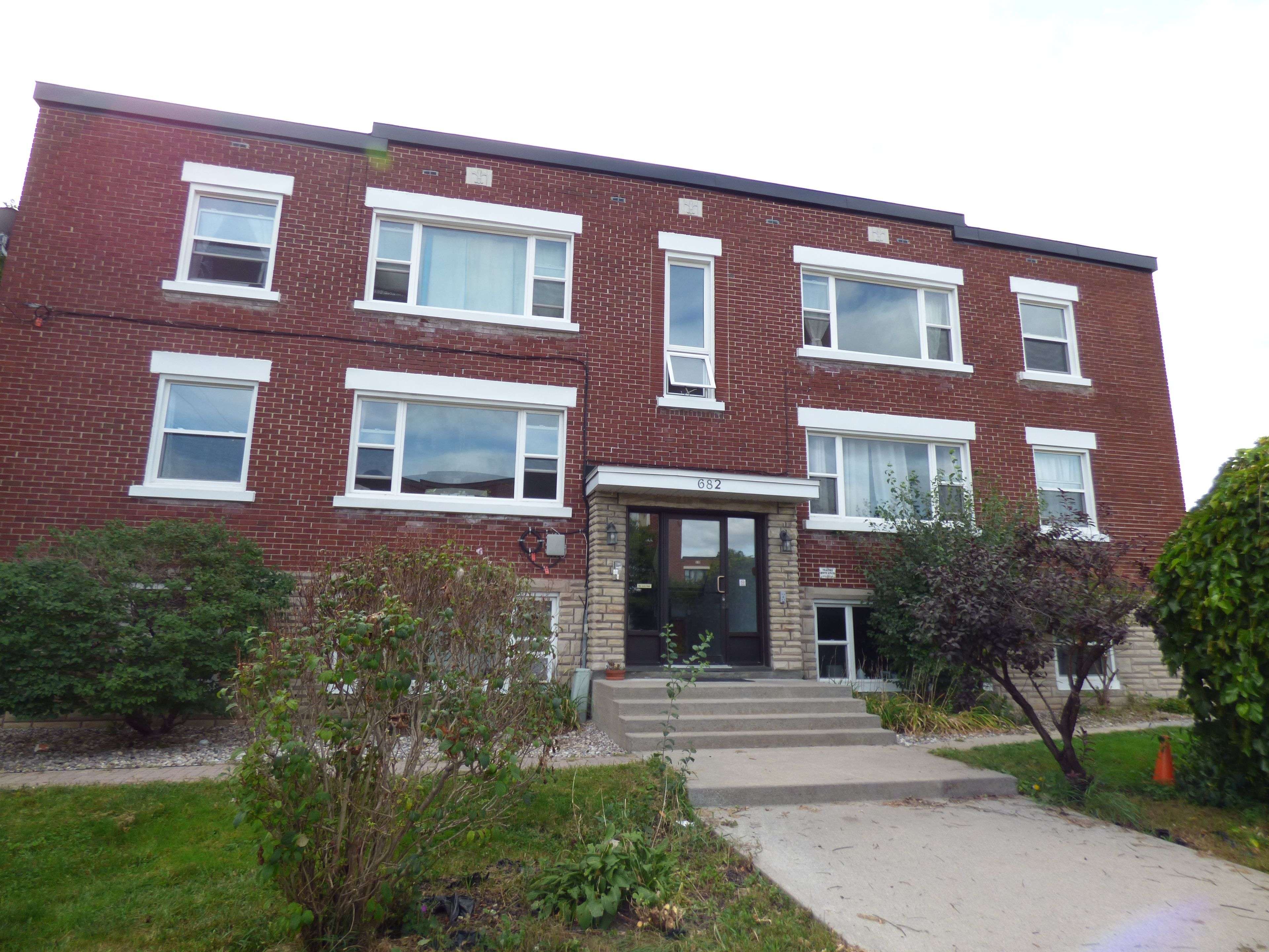Westboro - Hampton Park, ON K1Z 7J1,682 Irene CRES #3