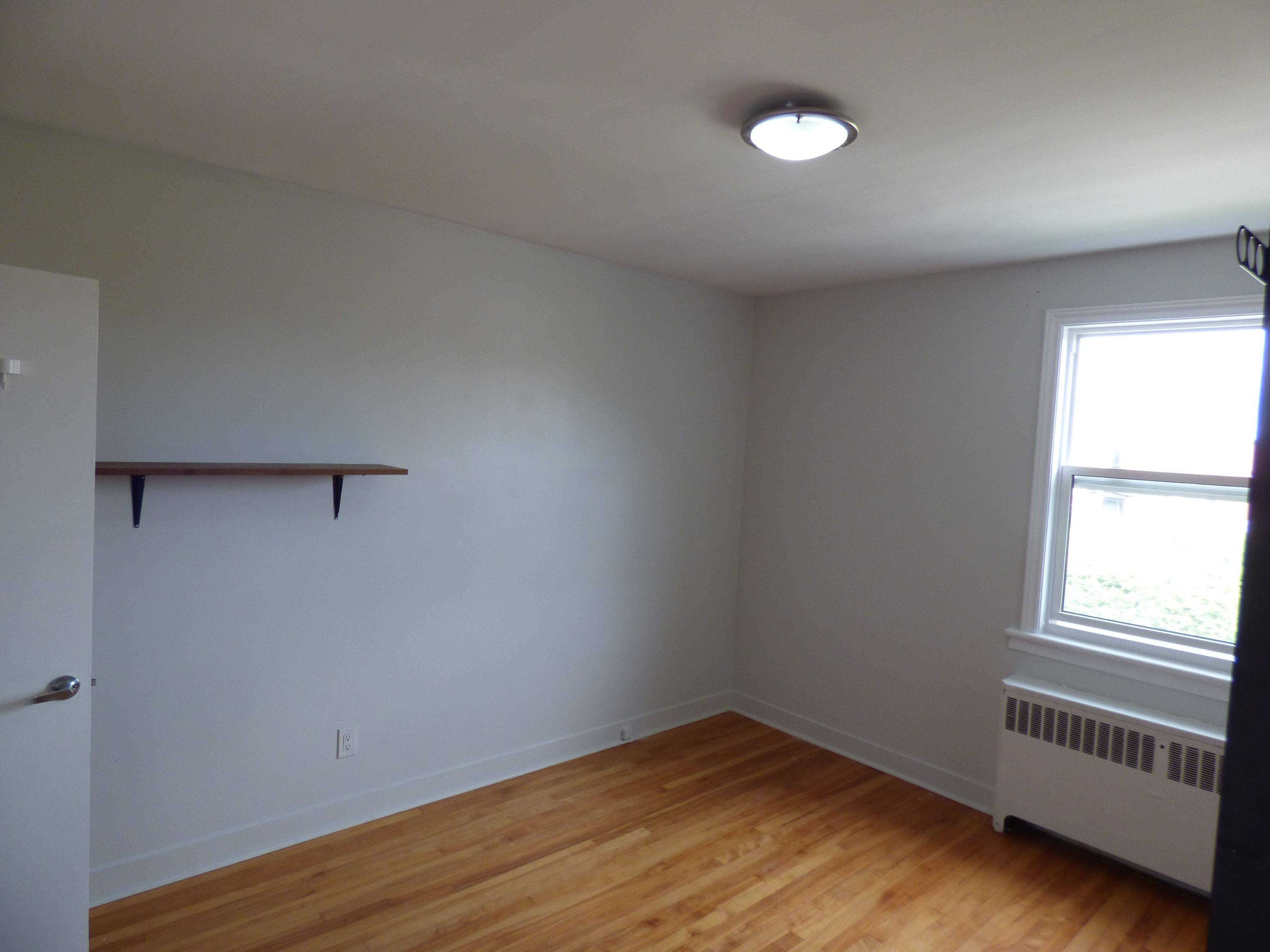 Westboro - Hampton Park, ON K1Z 7J1,682 Irene CRES #3