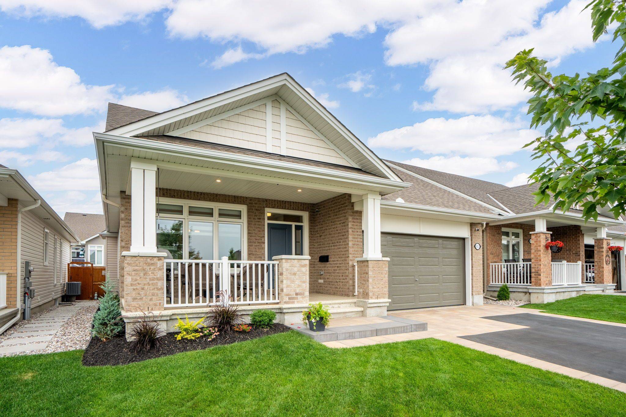 Orleans - Cumberland And Area, ON K4A 3N6,851 TEWIN CIR