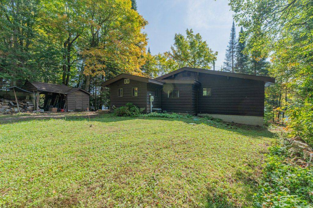 Seguin, ON P2A 0B2,23 North Star RD