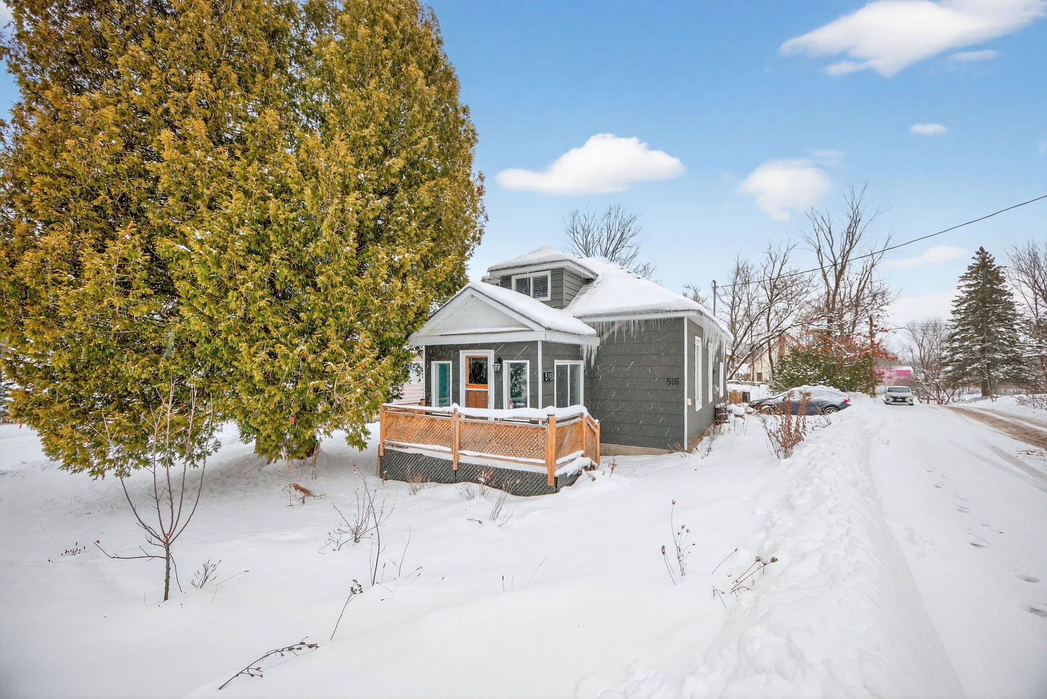 Georgian Bay, ON P0C 1H0,516 HIGH ST