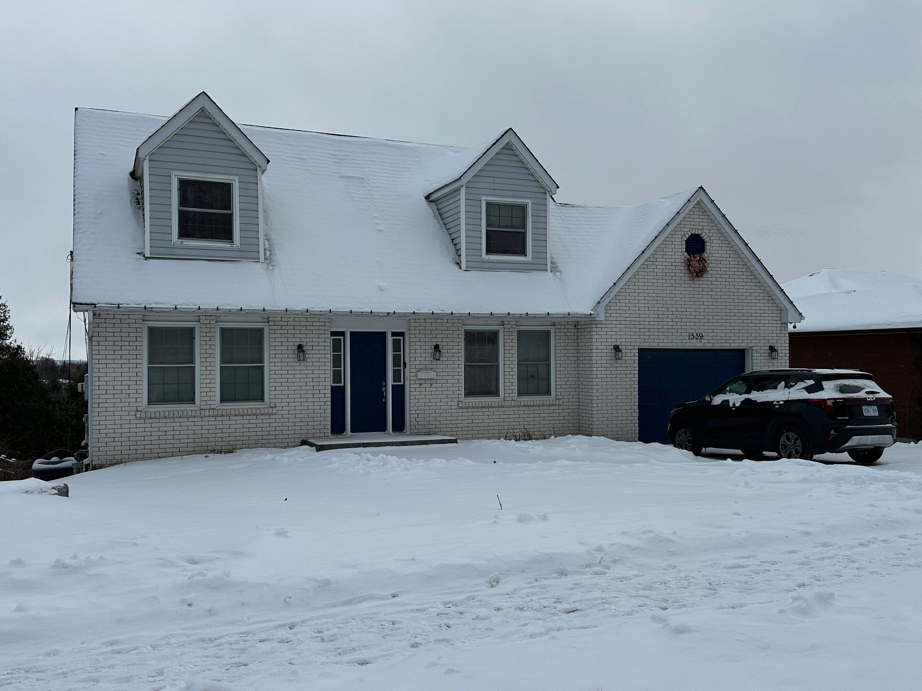 Peterborough, ON K9K 1A7,1539 Cherryhill RD