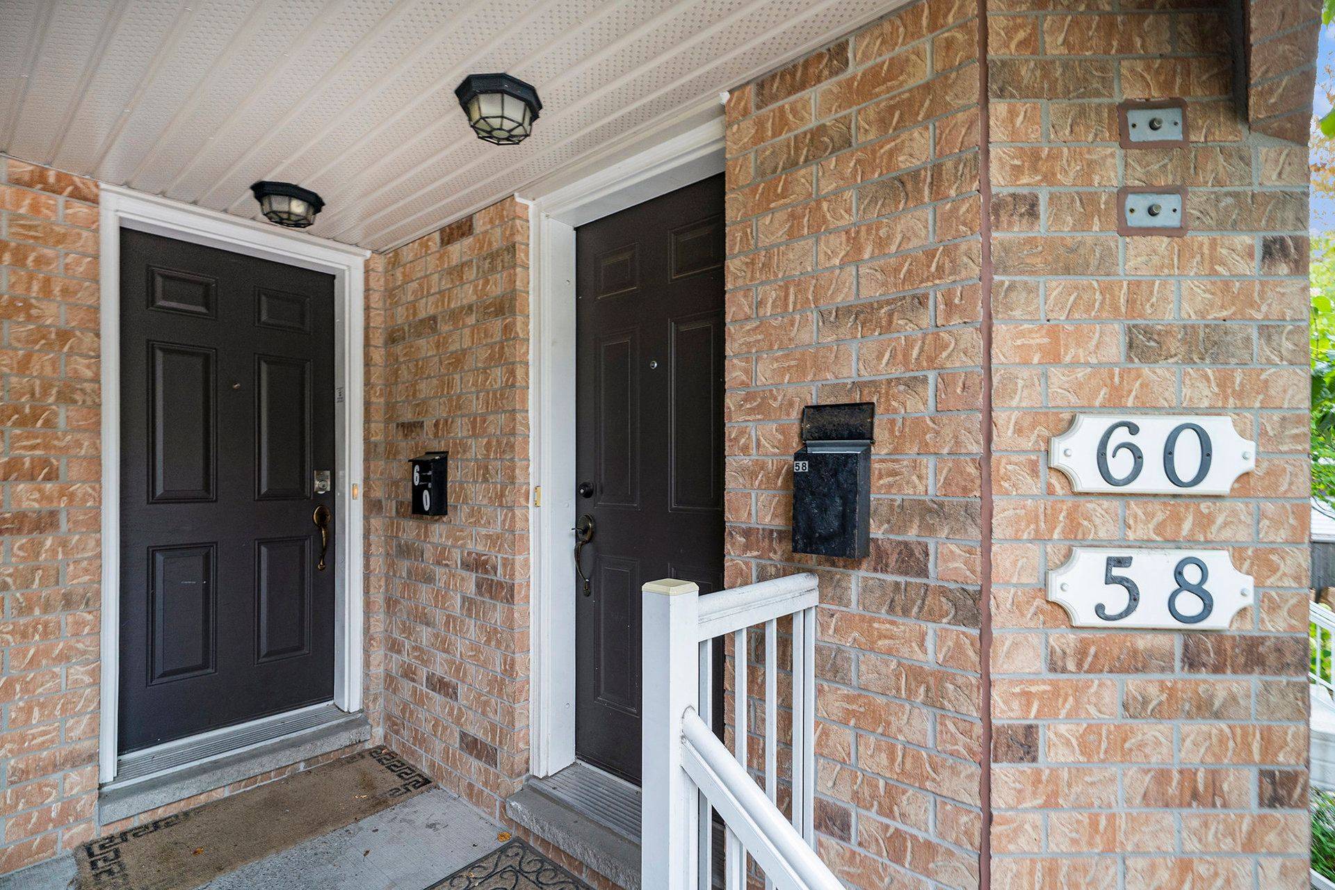 Cyrville - Carson Grove - Pineview, ON K1J 0J2,58 Steele Park Private