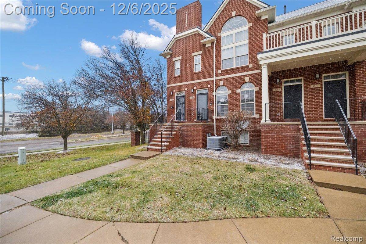 Troy, MI 48084,3293 Newbury PL #28