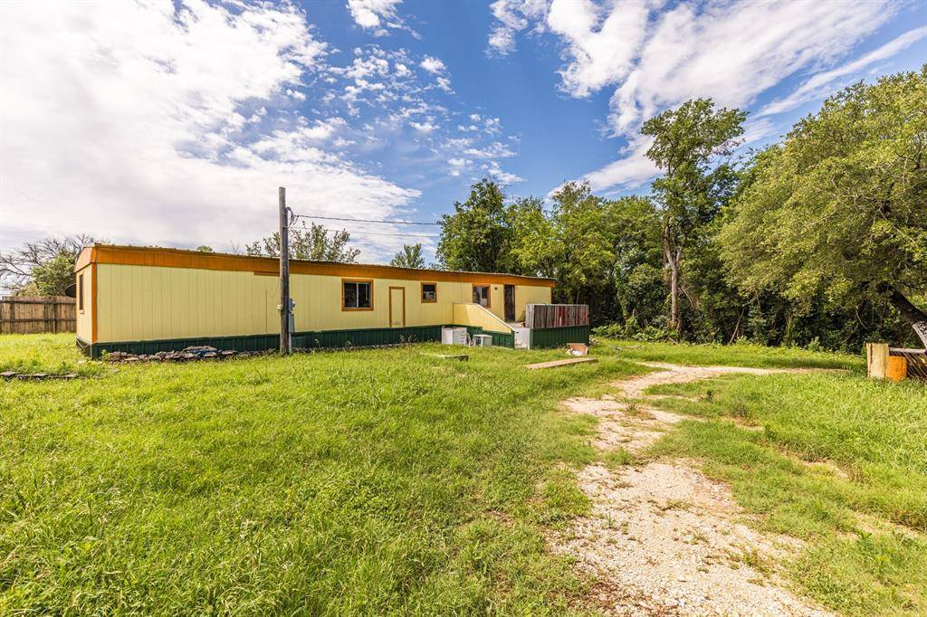 Whitney, TX 76692,190 Creek Drive