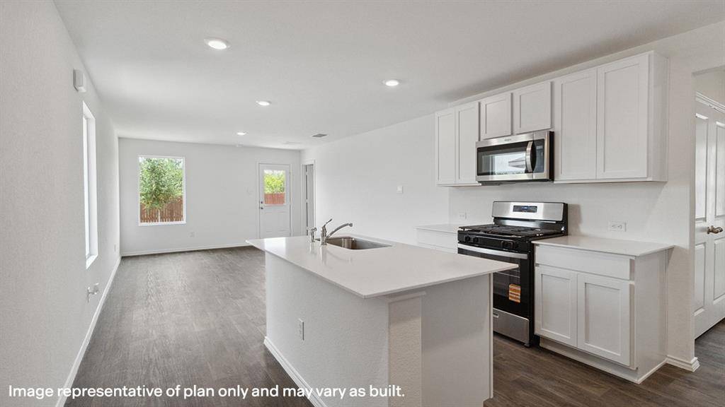 Leonard, TX 75452,105 Choctaw Drive