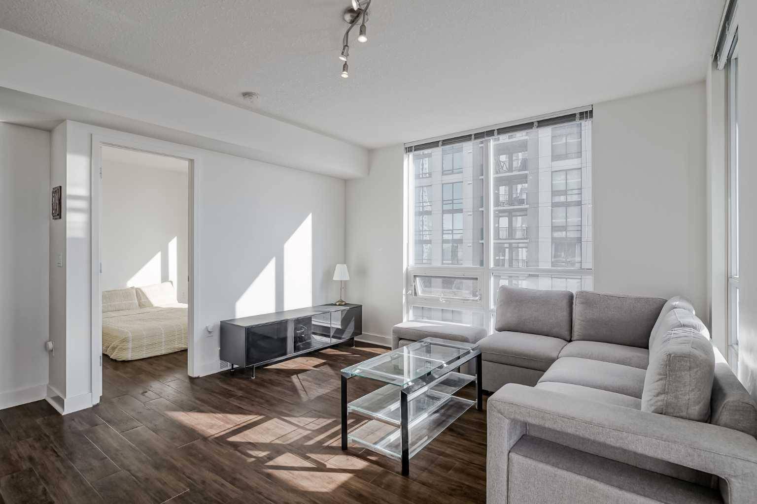 Calgary, AB T2R0P4,1118 12 AVE SW #706