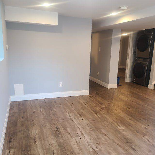 Oshawa, ON L1H 5B5,454 Drew ST #Lower