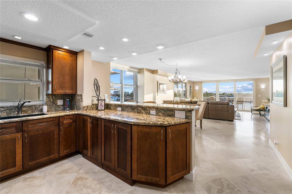 Fort Lauderdale, FL 33304,511 Bayshore Dr #501