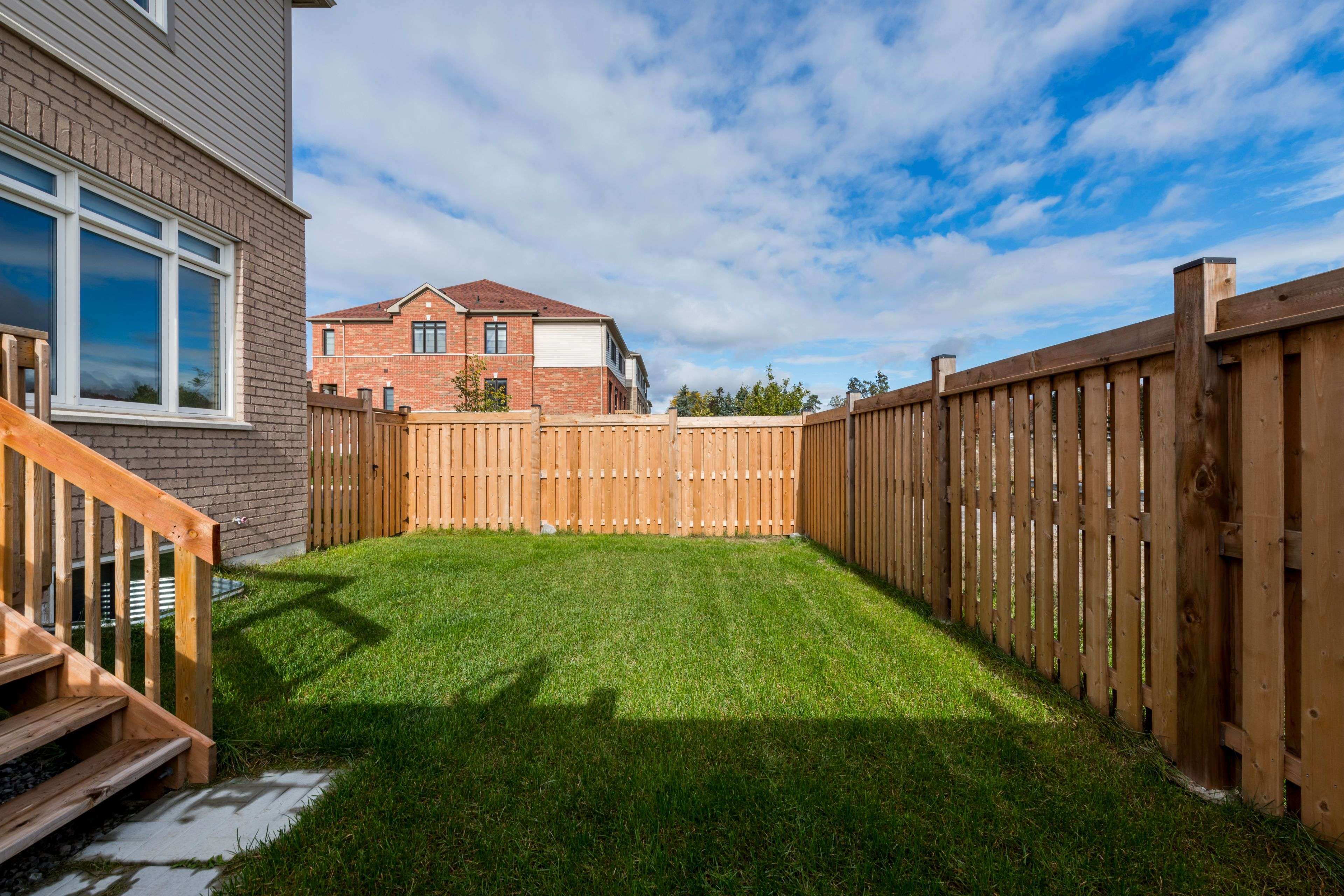 Barrie, ON L9J 0R5,35 Greer ST