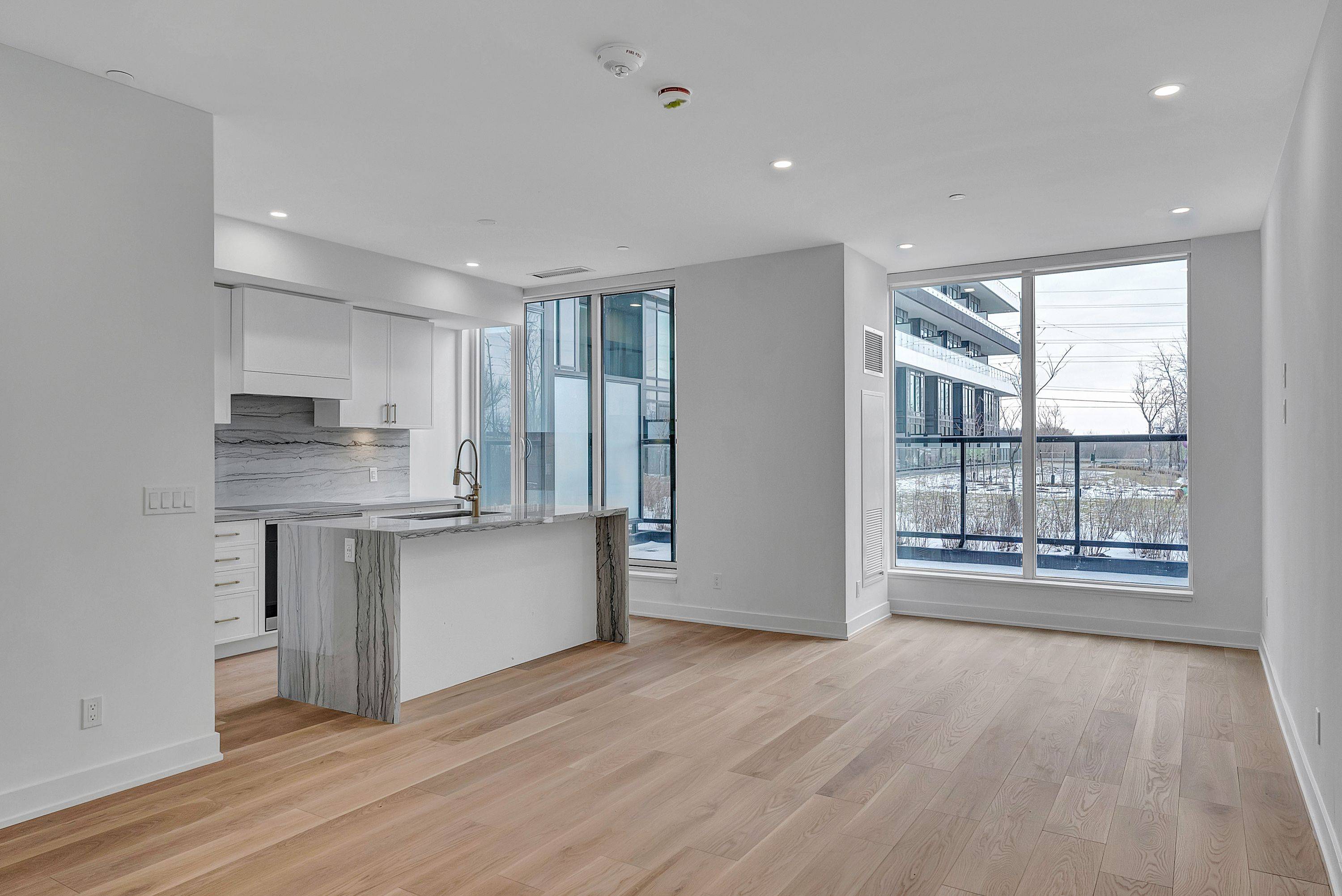 Oakville, ON L6H 3R8,2485 Taunton RD #118