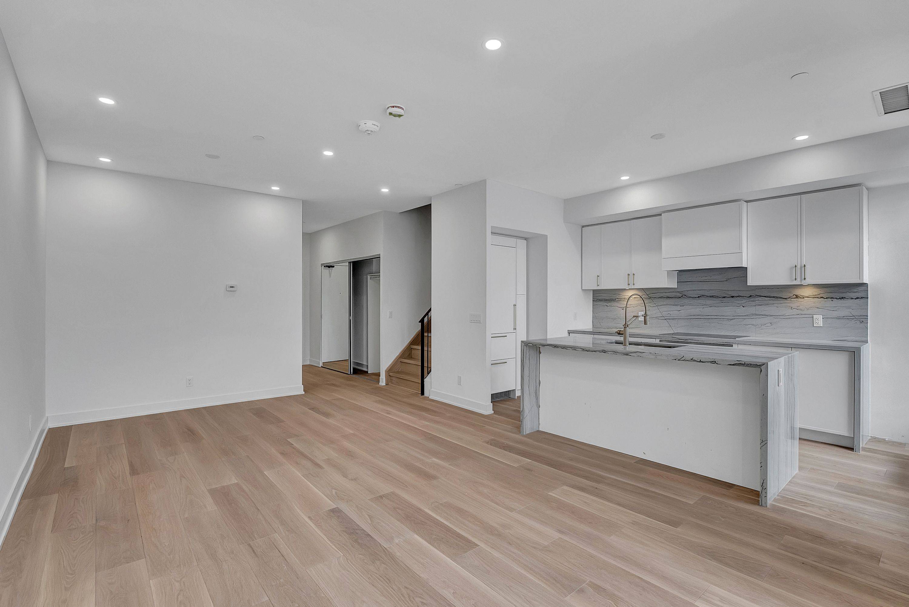 Oakville, ON L6H 3R8,2485 Taunton RD #118