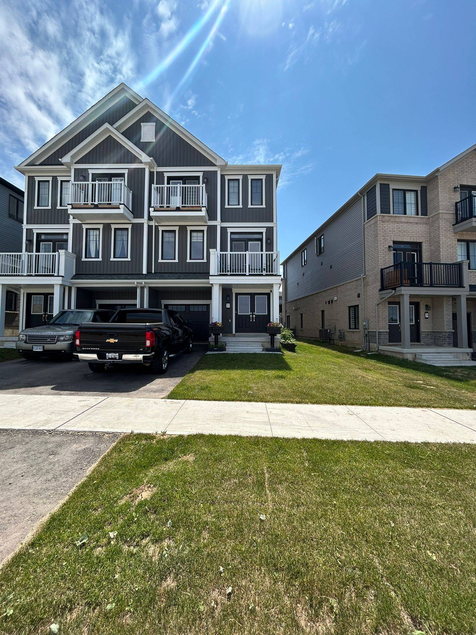 Haldimand, ON N3W 0J3,27 Central Market DR