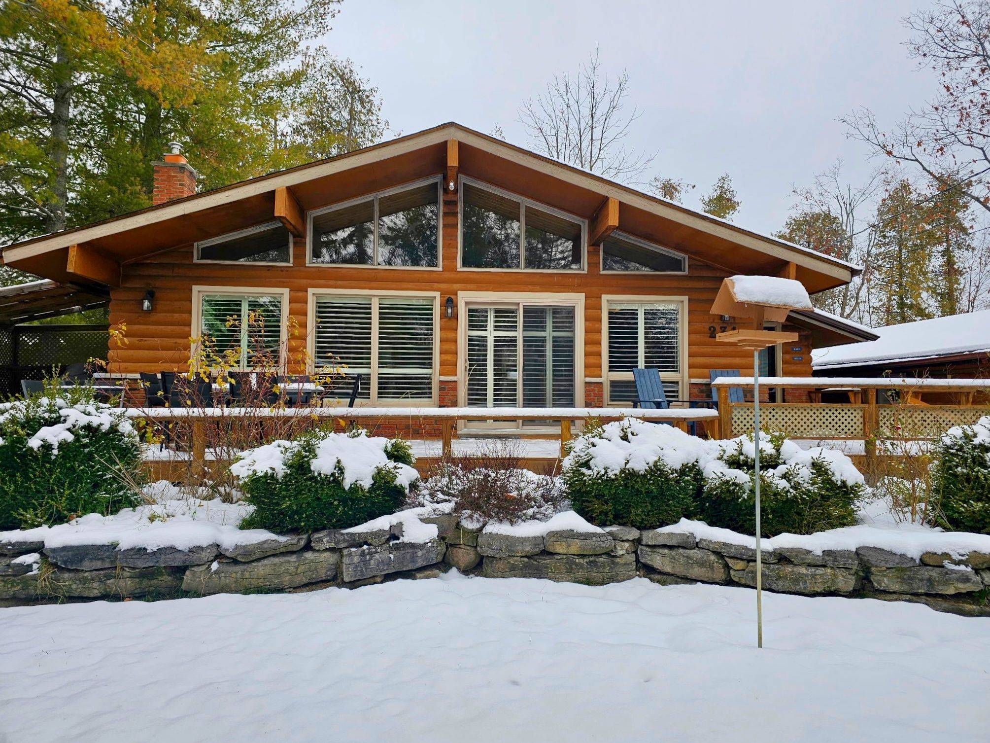 Kawartha Lakes, ON K0M 1A0,231 Front ST W