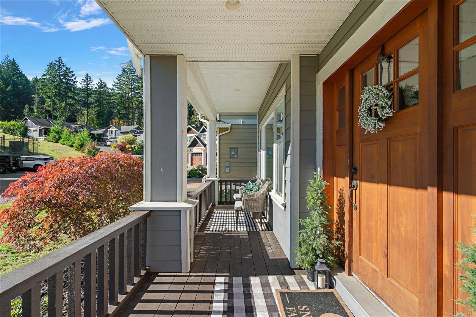 Highlands, BC V9B 0E3,768 Hanbury Pl