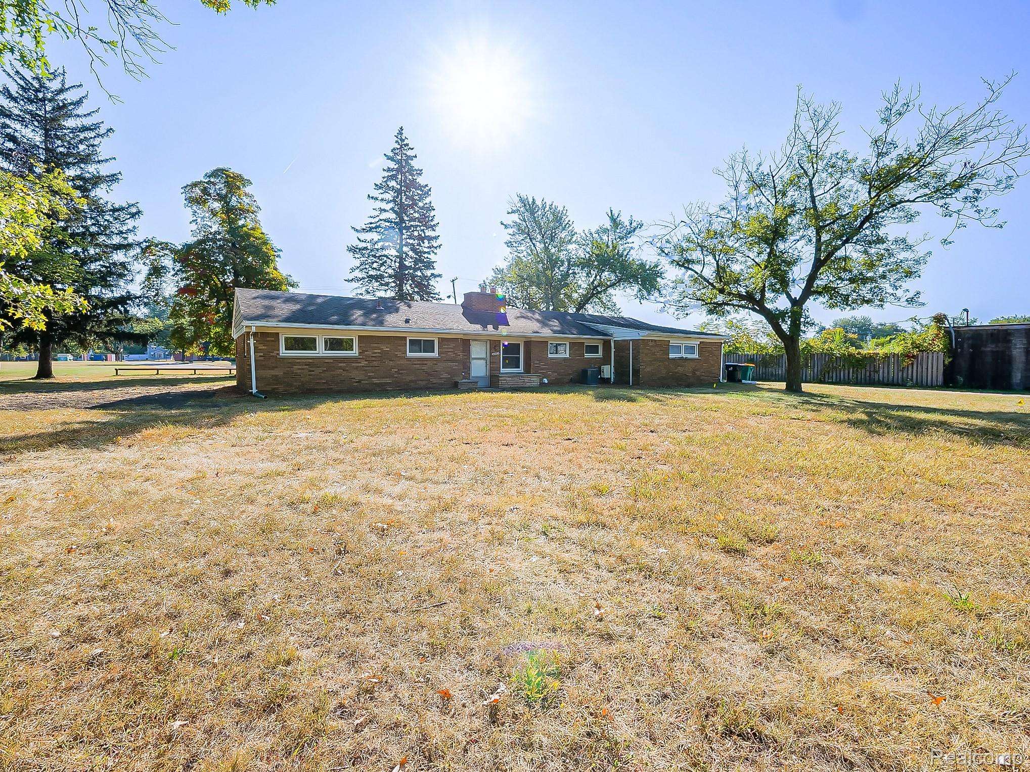 Farmington Hills, MI 48336,20862 Kenwood ST